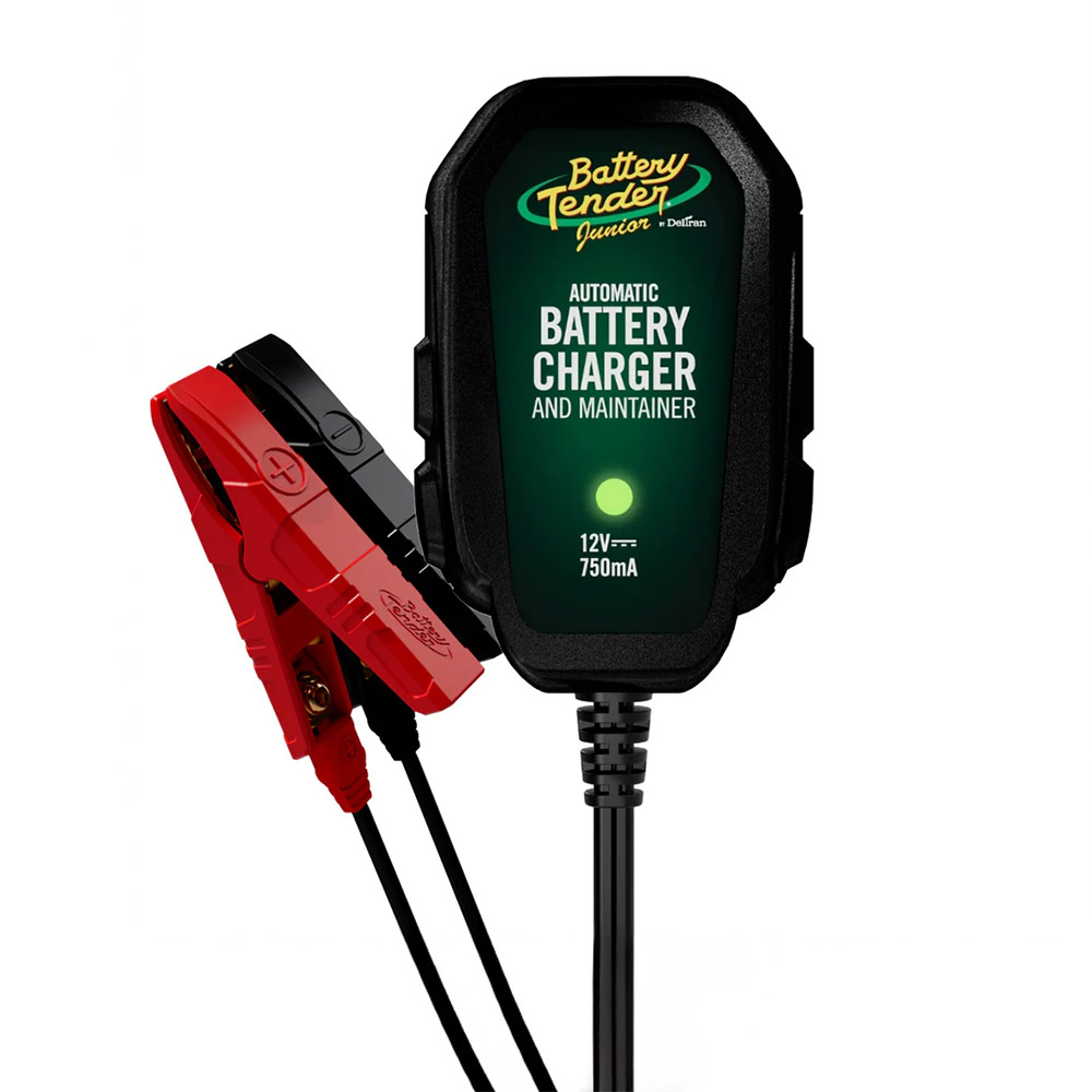 Automatic portable battery charger for car
